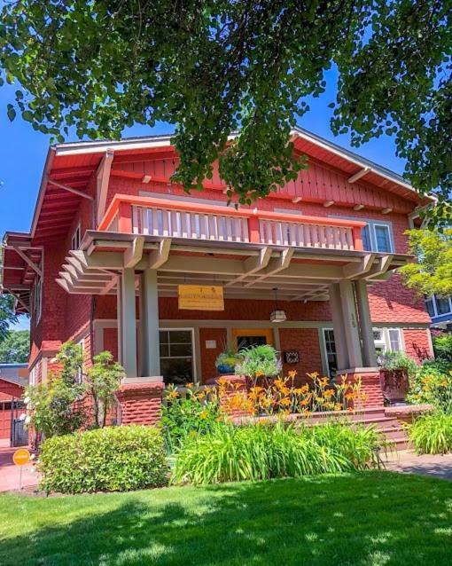 Lady Geneva Bed & Breakfast Medford Zewnętrze zdjęcie