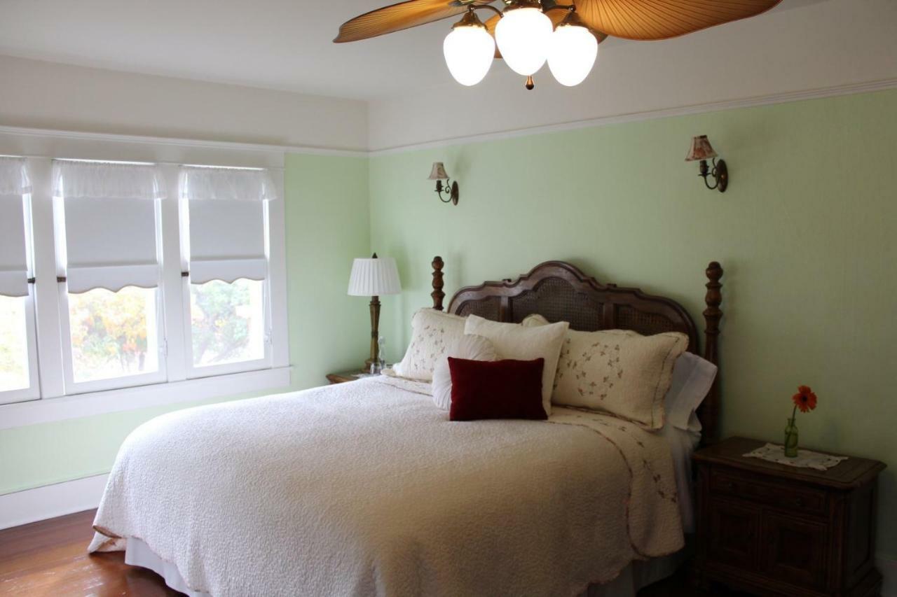 Lady Geneva Bed & Breakfast Medford Zewnętrze zdjęcie